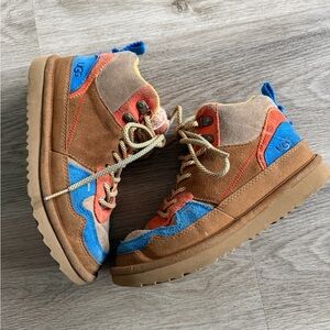 Youth UGG Highland Hi Heritage boots size 3